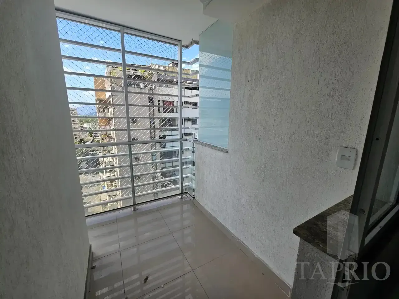 Apartamento de 3 quartos com 3 suítes e 91 m² — photo 29