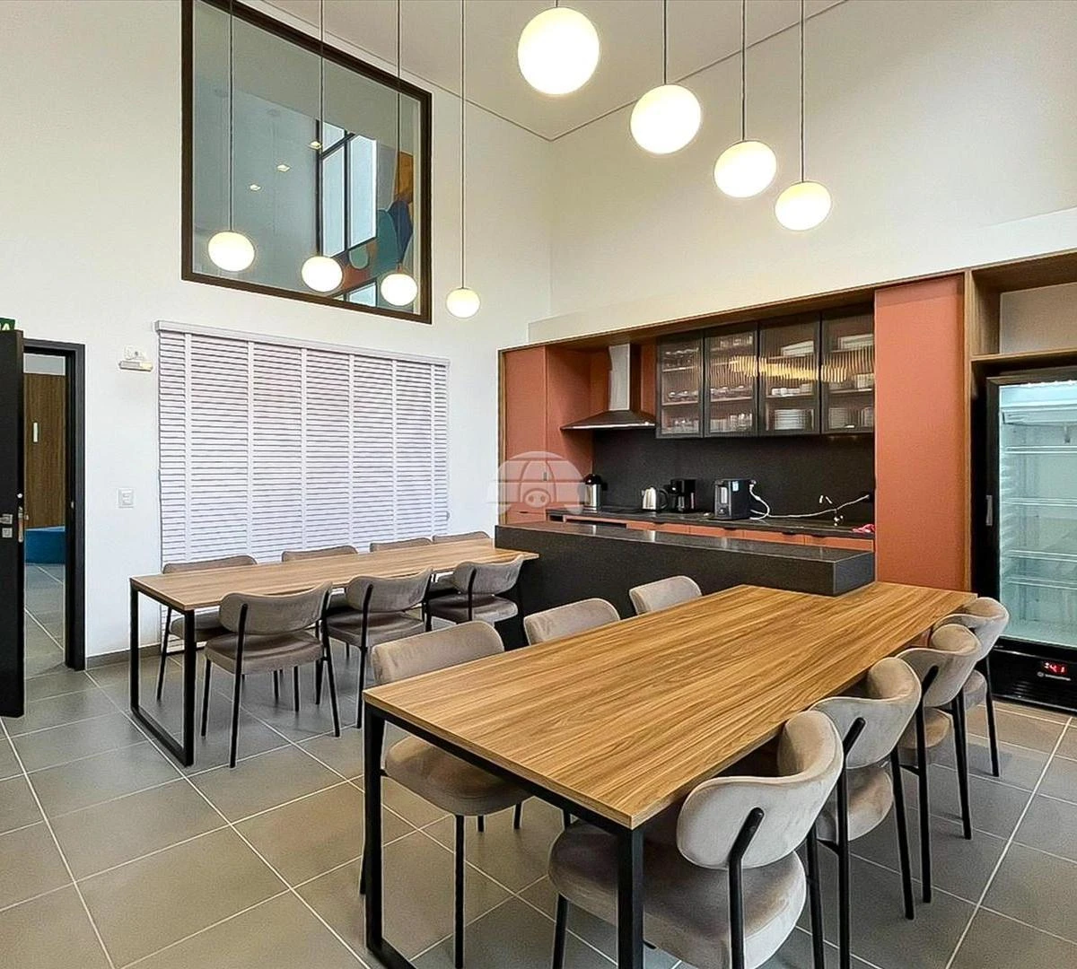 Furnished apartment, 31 m², with floor-to-ceiling windows — photo 22