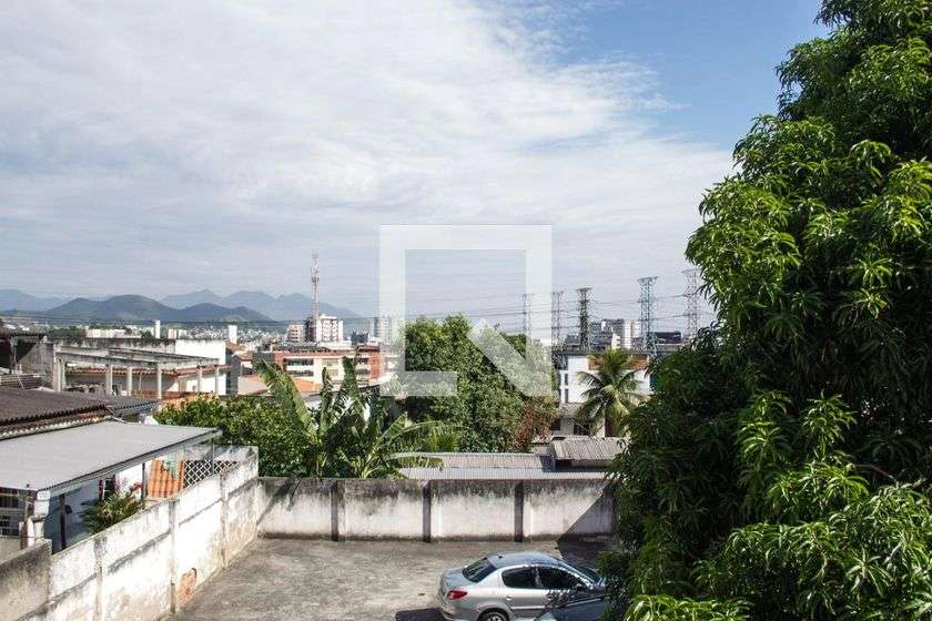90 m² apartment with 2 bedrooms and a balcony — photo 23