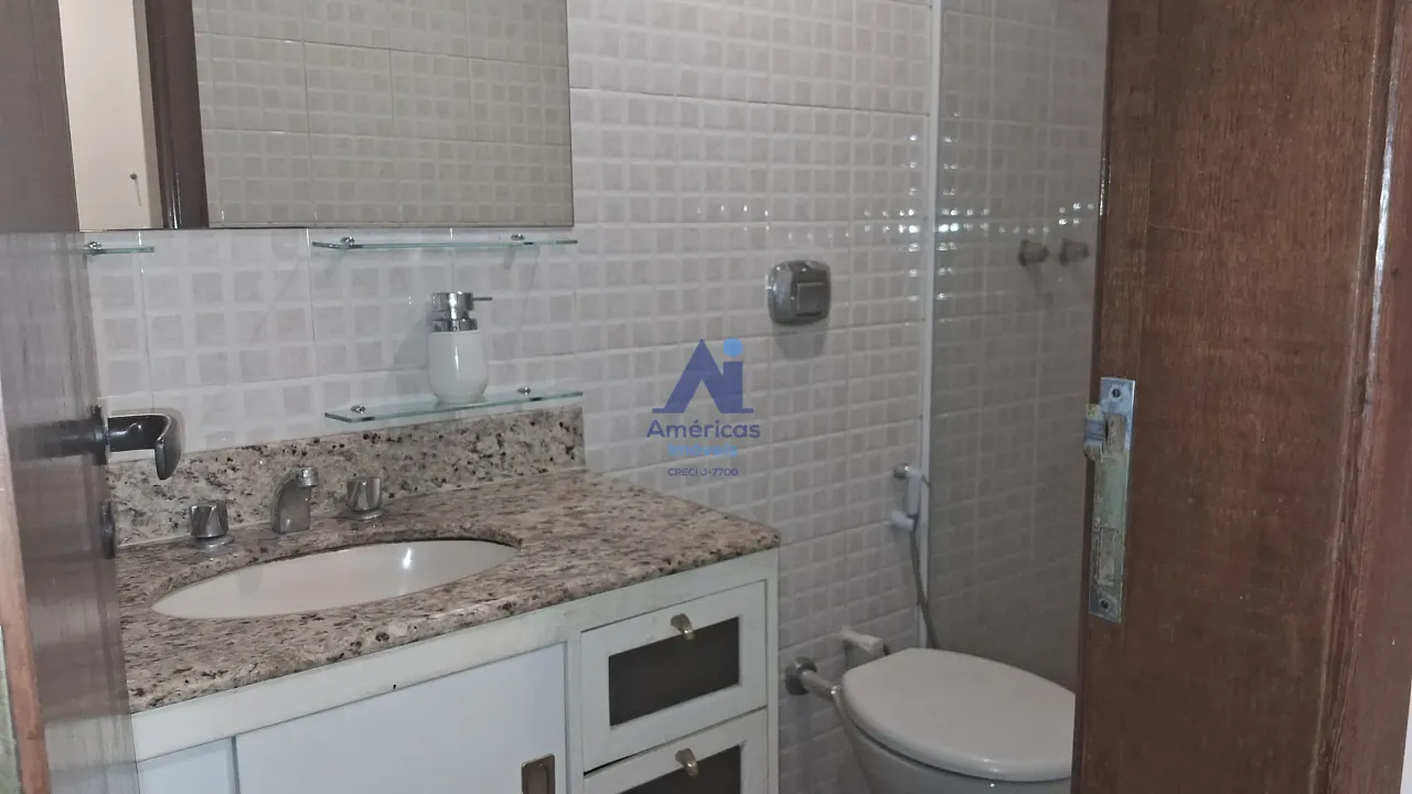 Apartment with 3 bedrooms, 3 bathrooms and a balcony — photo 10