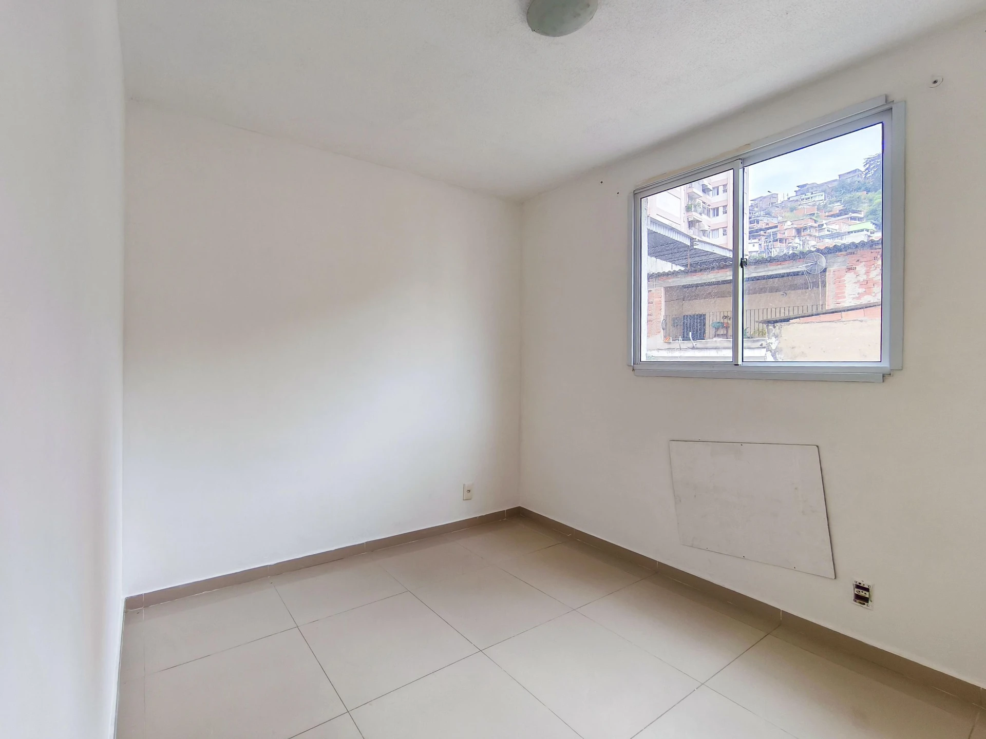 Apartamento de 2 quartos em condomínio com piscina — photo 30