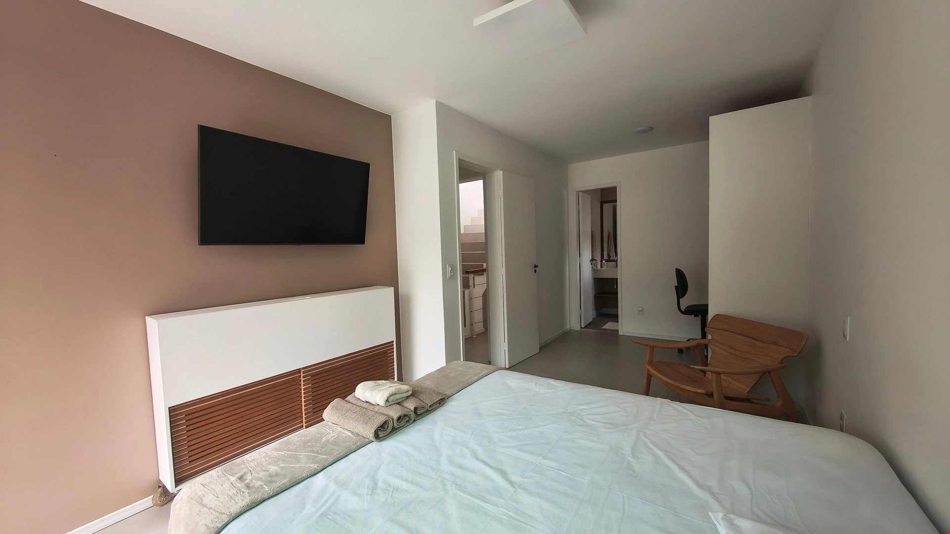 Furnished 3-bedroom house with private garden and 1 parking — photo 12