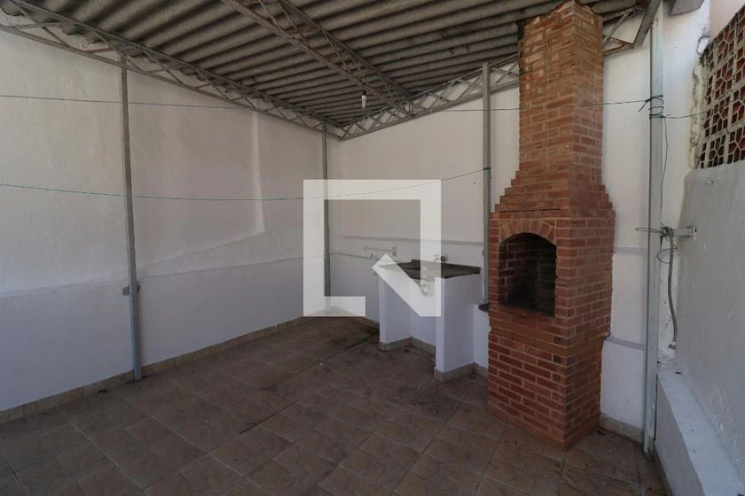 Apartment with 2 bedrooms, 1 bathroom and separate kitchen — photo 9