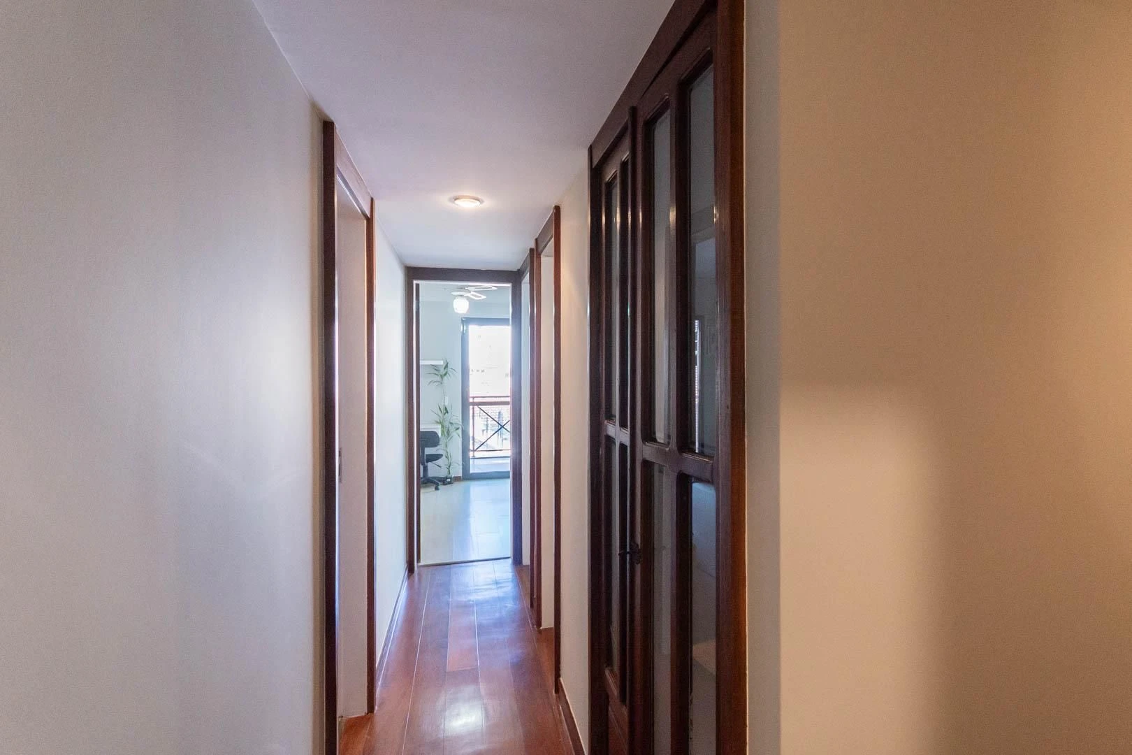 Apartamento mobiliado com 4 quartos e 2 vagas — photo 67