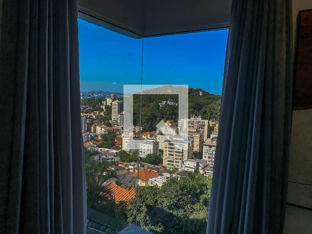 Casa mobiliada, 120 m², com janelas do piso ao teto — photo 3