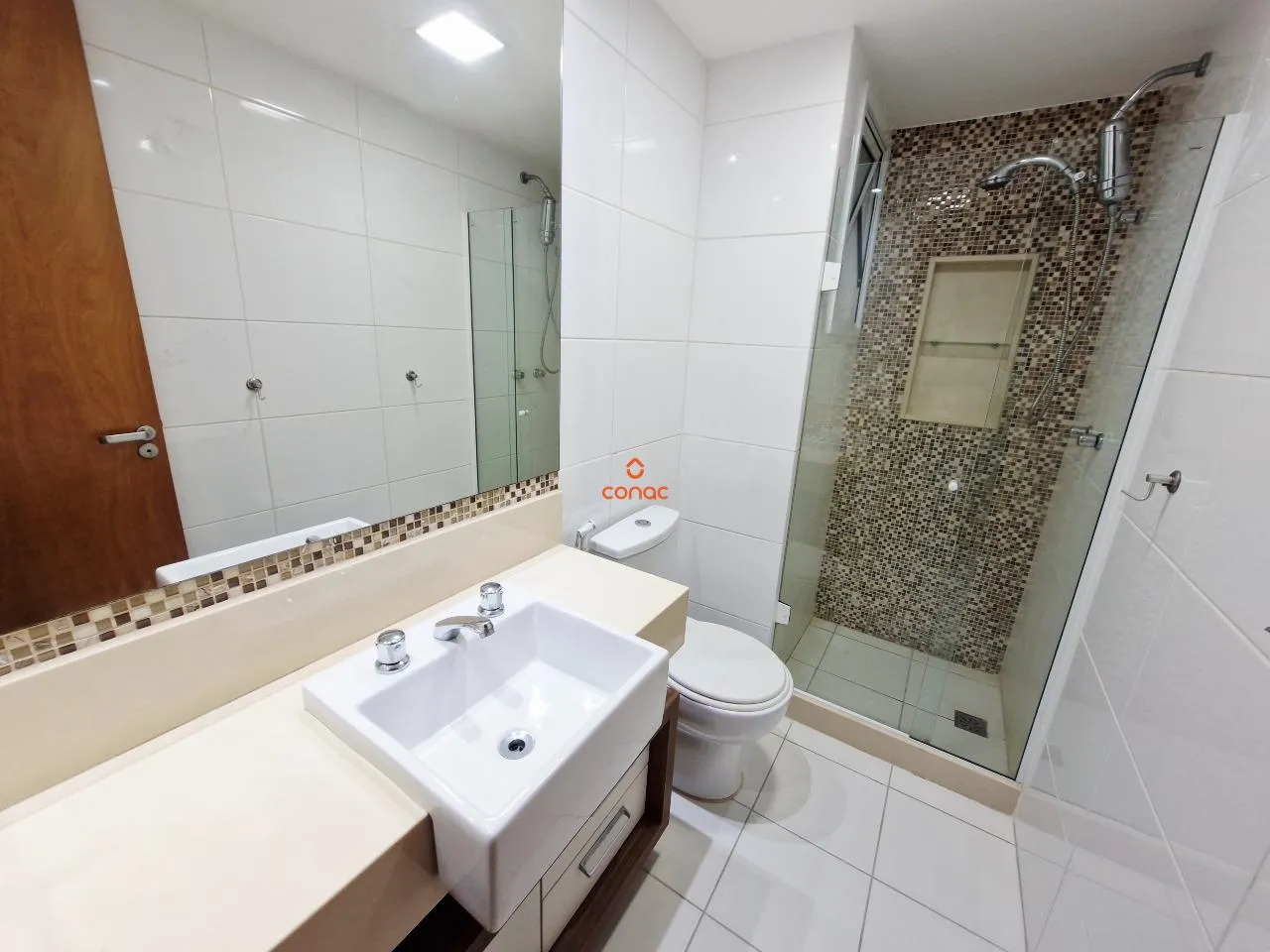 Квартира з 2 спальнями та заскленим балконом — photo 12