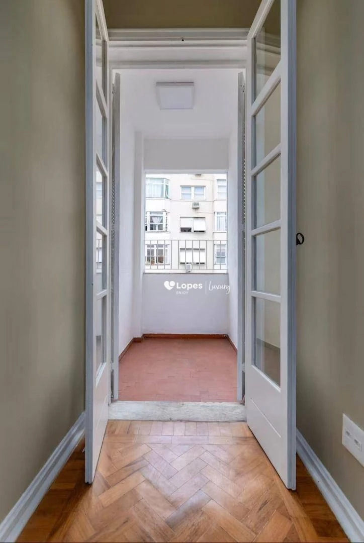 167 m² apartment with 4 bedrooms and a gas kitchen — photo 34