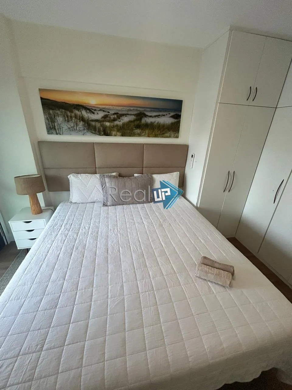 Apartment with 2 bedrooms, 2 bathrooms, and 1 parking spot — photo 2