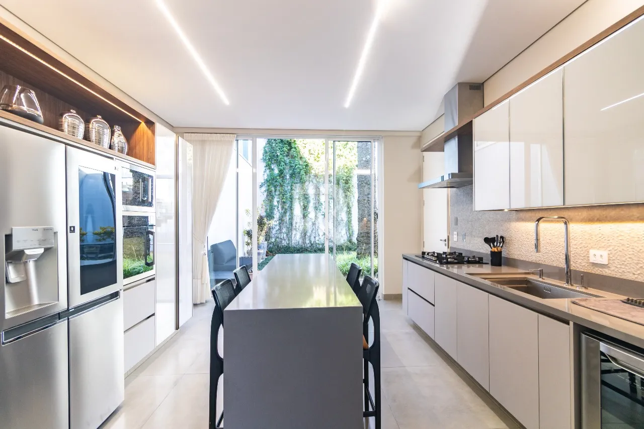 House with open-plan kitchen and 400 m², 4 bedrooms — photo 12