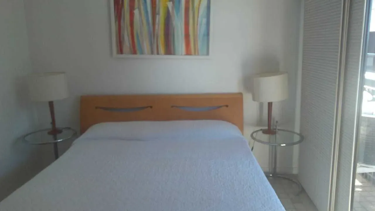 Furnished 2-bedroom apartment with a gas kitchen — photo 8