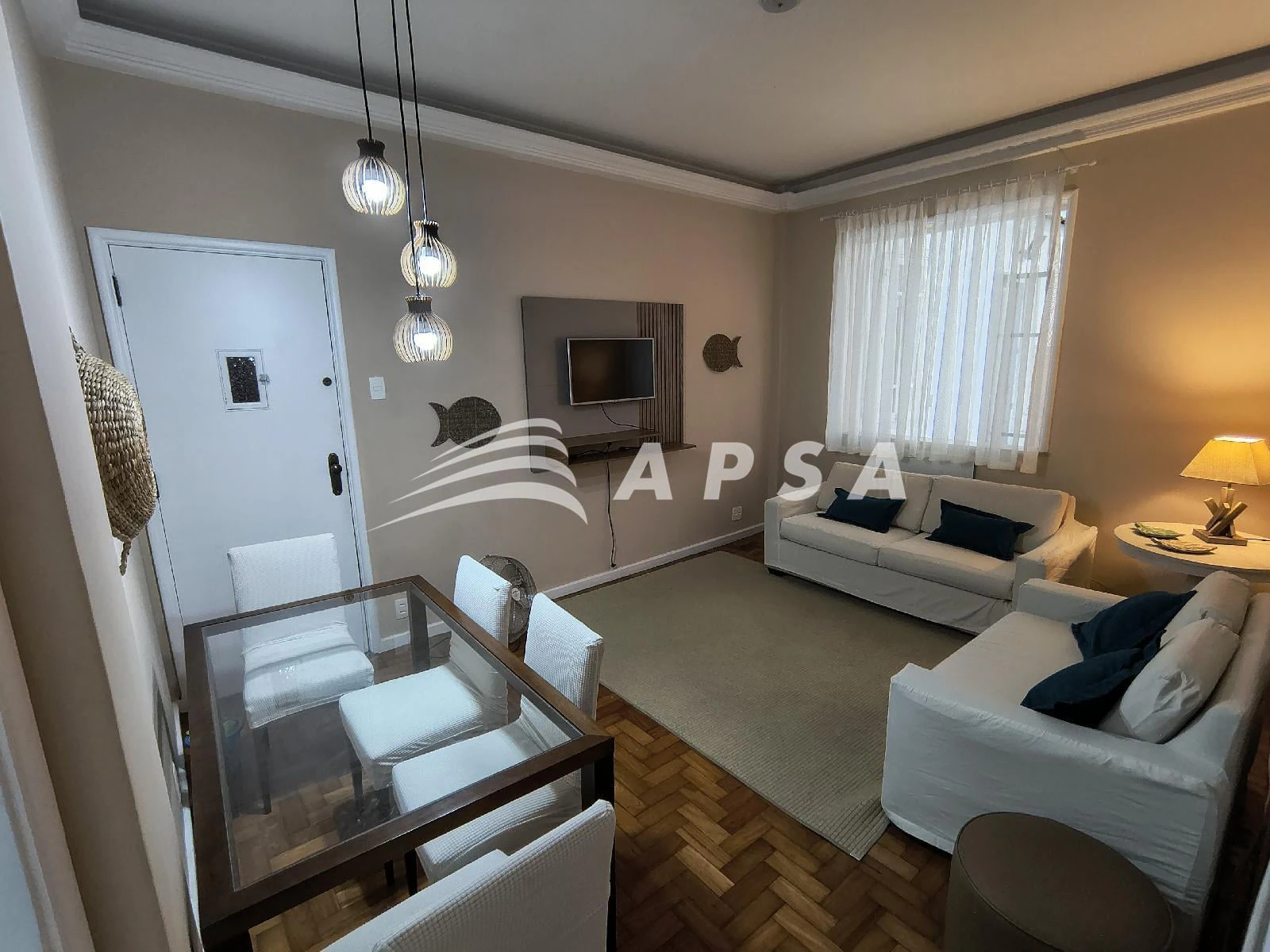 Квартира з 2 спальнями, у будинку є тренажерний зал — photo 9
