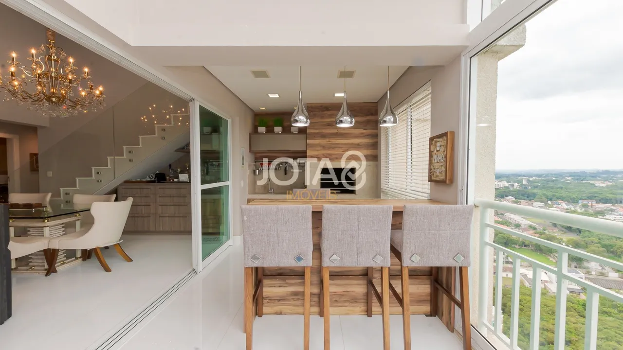298 m² apartment with 3 en-suite bedrooms and balcony — photo 5