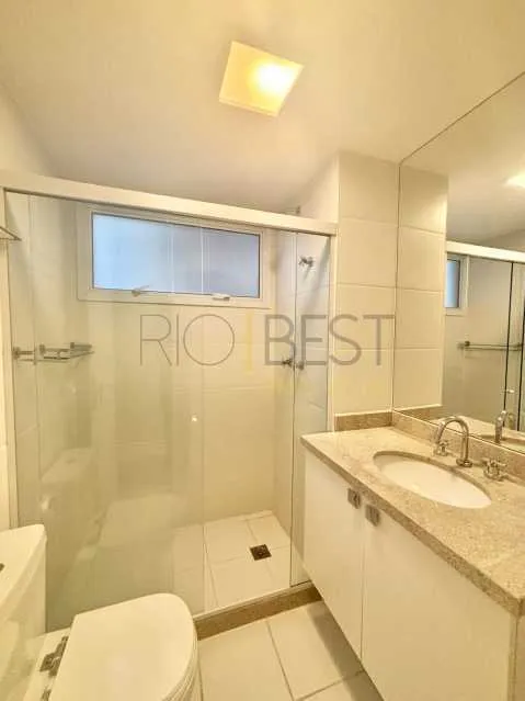 Apartment with 4 bedrooms, 5 bathrooms and a balcony — photo 26