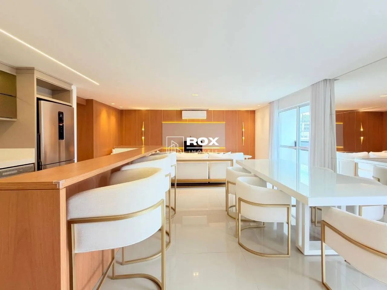3-bedroom apartment with a jacuzzi in Curitiba — photo 15