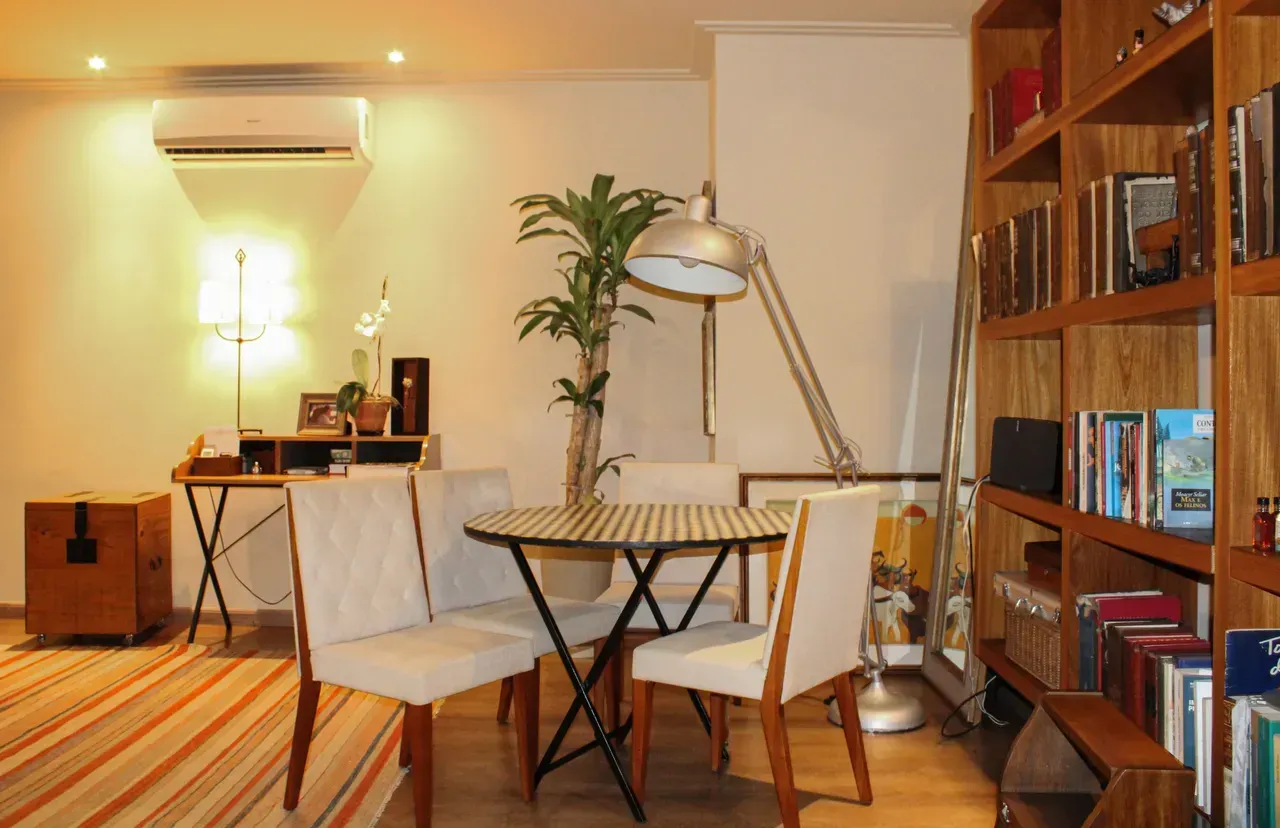 Furnished apartment with 5 bedrooms and a open-plan kitchen — photo 3