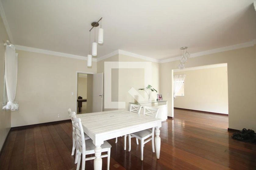 6-bedroom house with 4 en-suite suites and 600 m² — photo 41