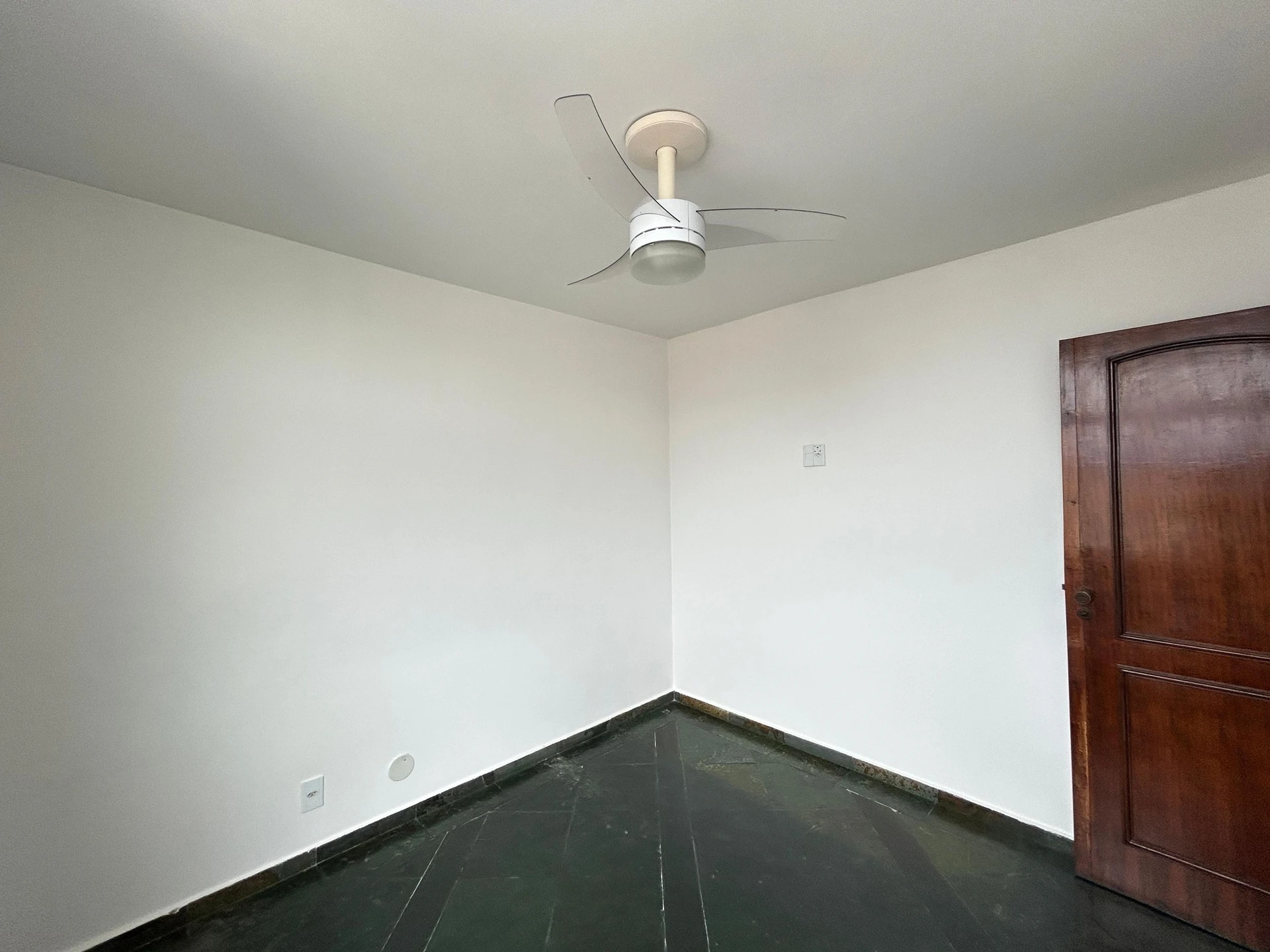 72 m² apartment with a home office and a mountain view — photo 17