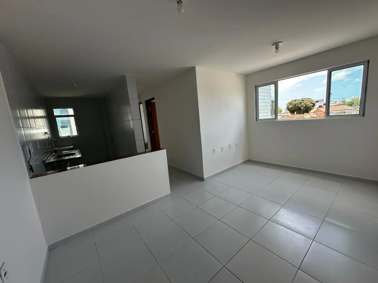 Apartamento de 2 quartos em condomínio com piscina — photo 7