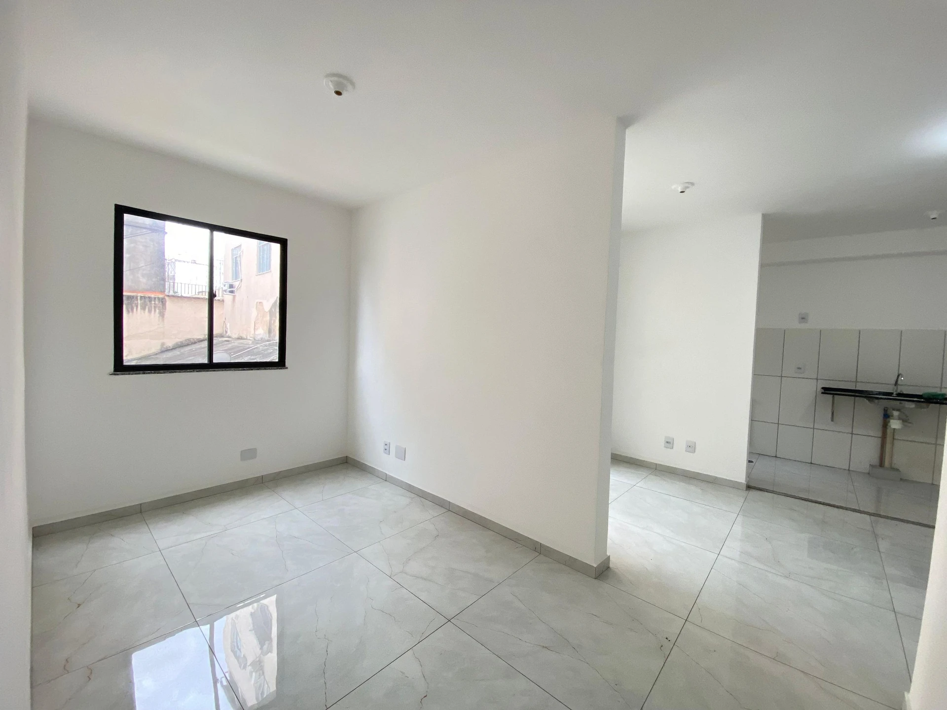 Rental apartment with 2 bedrooms and 4 parking spaces — photo 32
