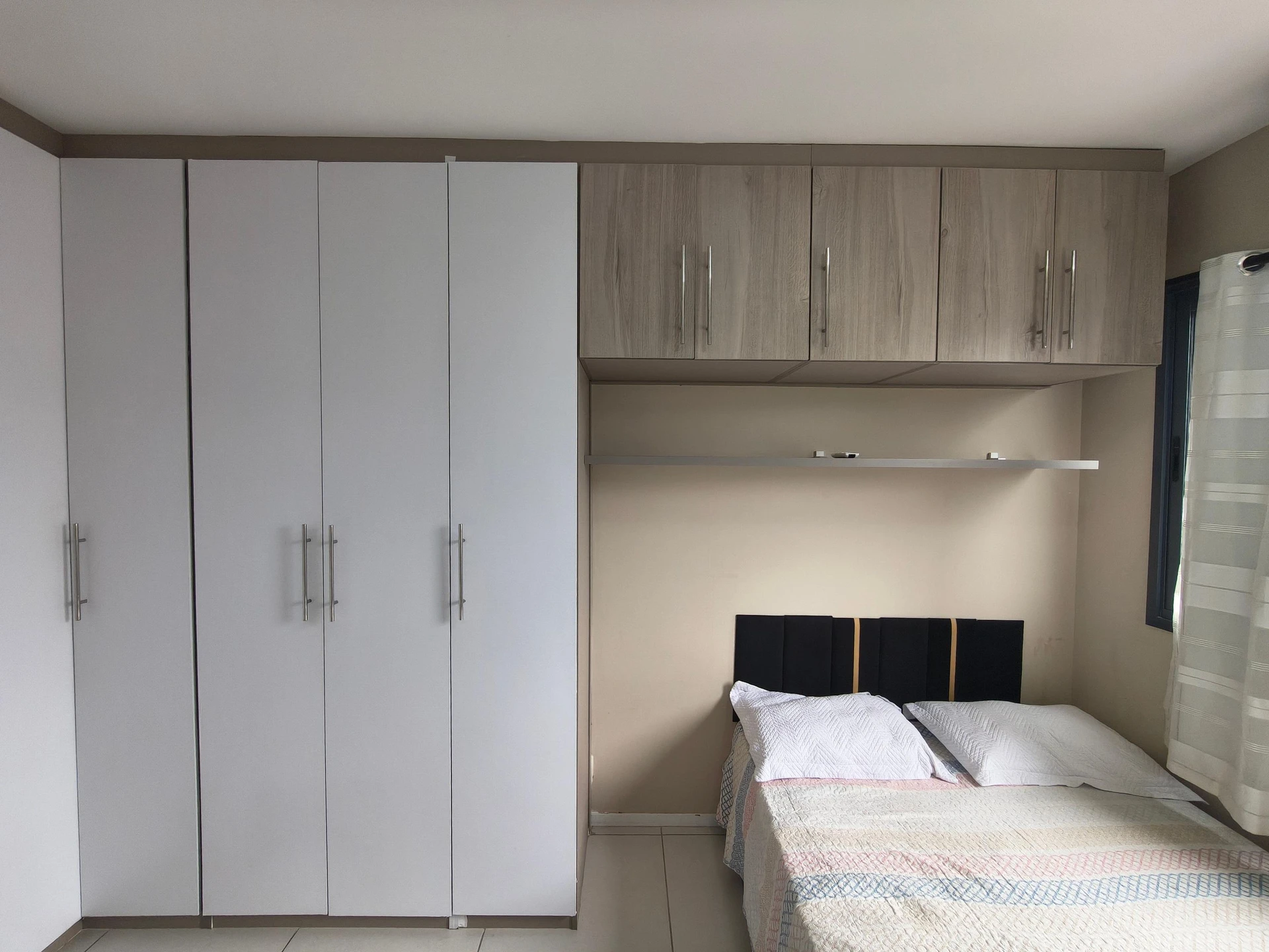 3-bedroom apartment with a mountain view — photo 23