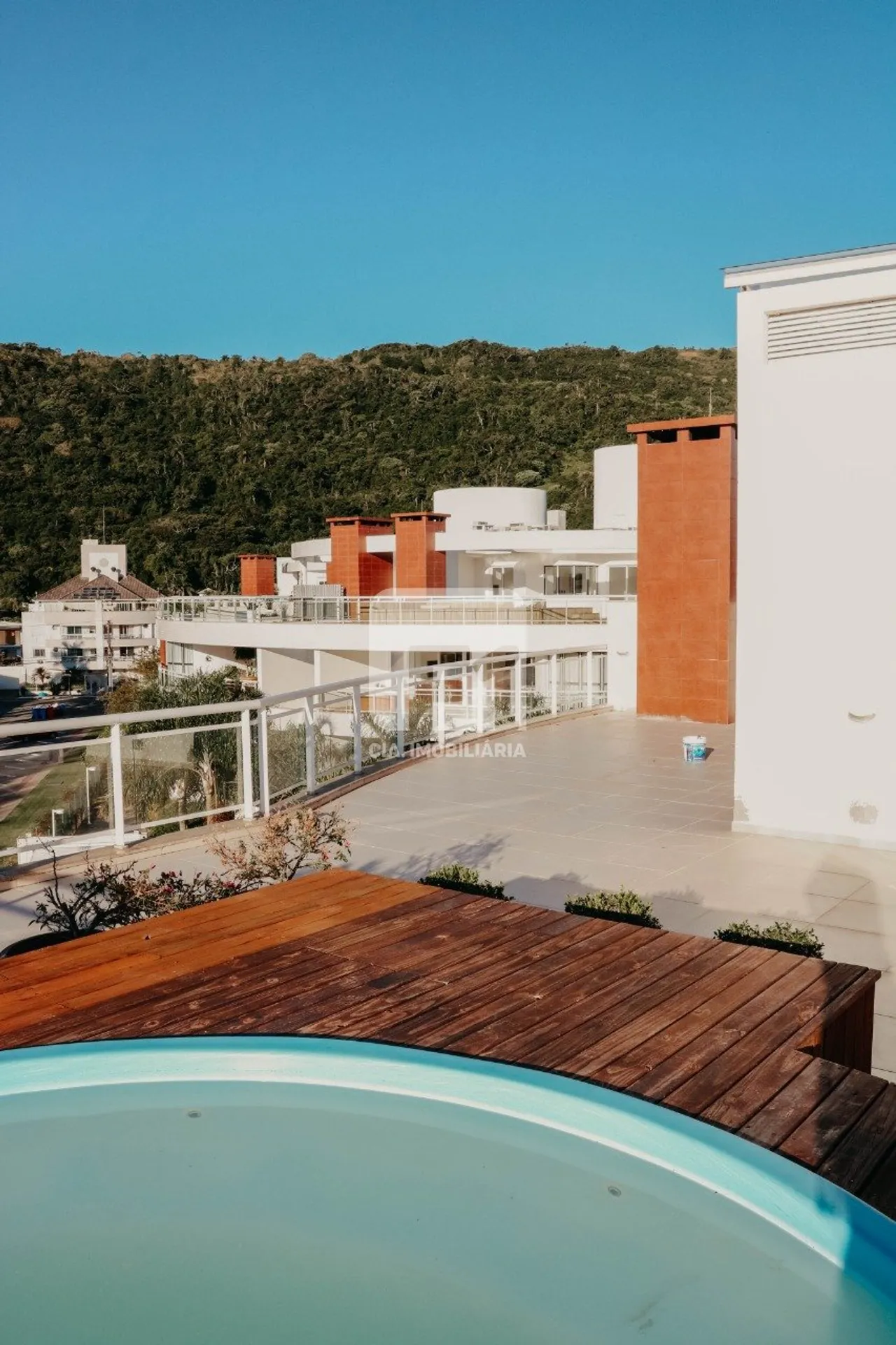 3-bedroom apartment with a private pool in Florianópolis — photo 39