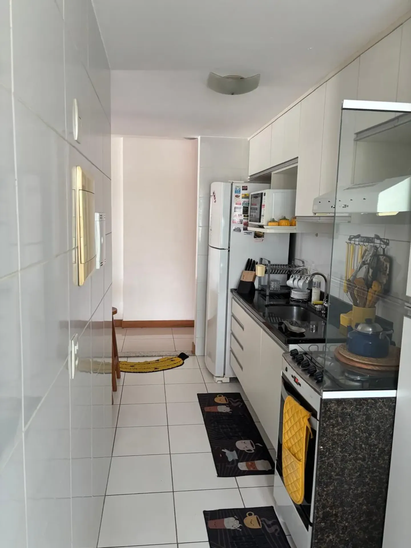 Furnished apartment with 3 bedrooms and en-suite — photo 7