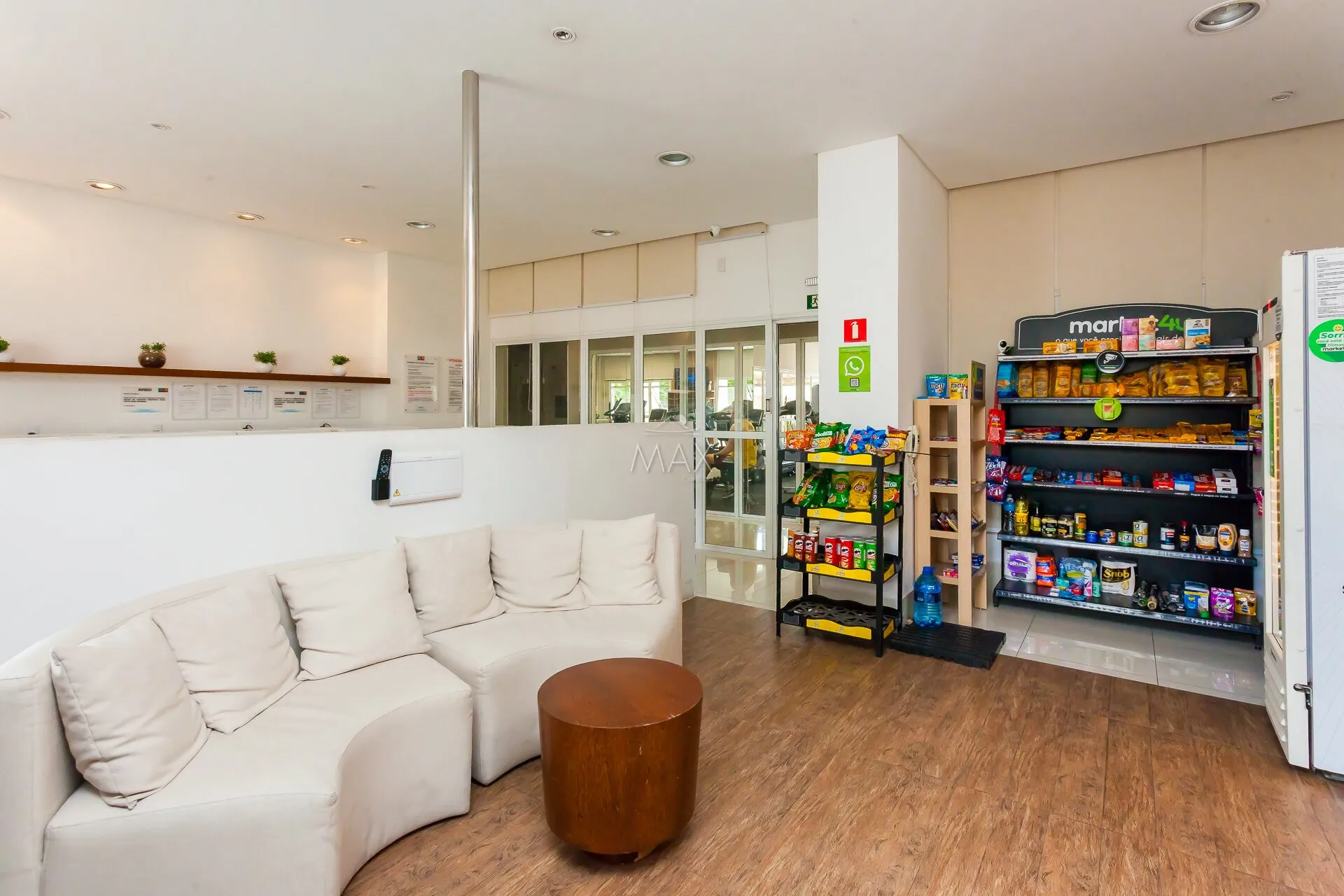 Furnished studio with balcony and open-plan kitchen — photo 22
