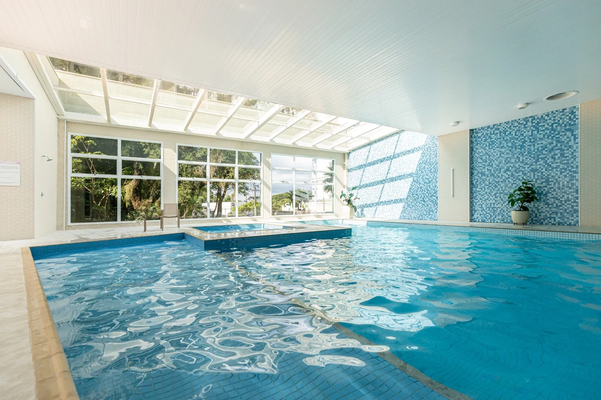 Квартира 321 м² з 3 спальнями-сюїтами і 4 паркомісцями — photo 48