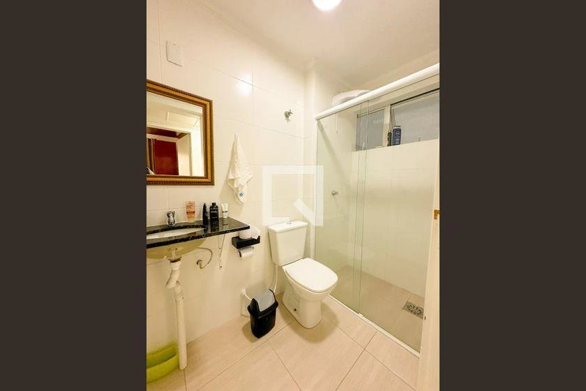 Apartamento mobiliado com 94 m² e cozinha com fogão a gás — photo 43