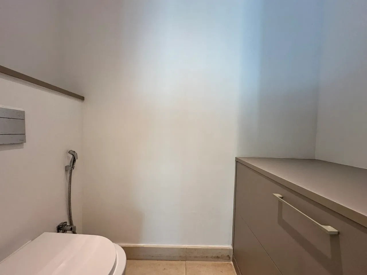 Apartamento sem mobília com 1 quarto e 2 banheiros — photo 19