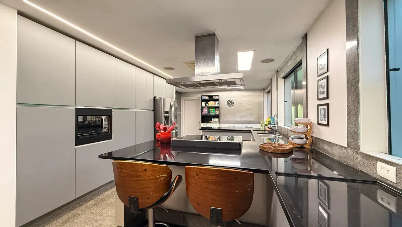 Furnished house with 4 bedrooms and a gas kitchen — photo 22