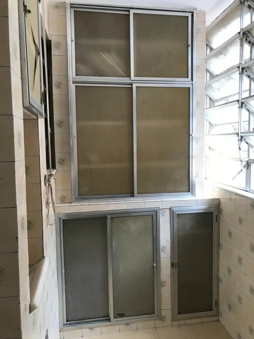 2-bedroom apartment with 1 bathroom and no parking — photo 4