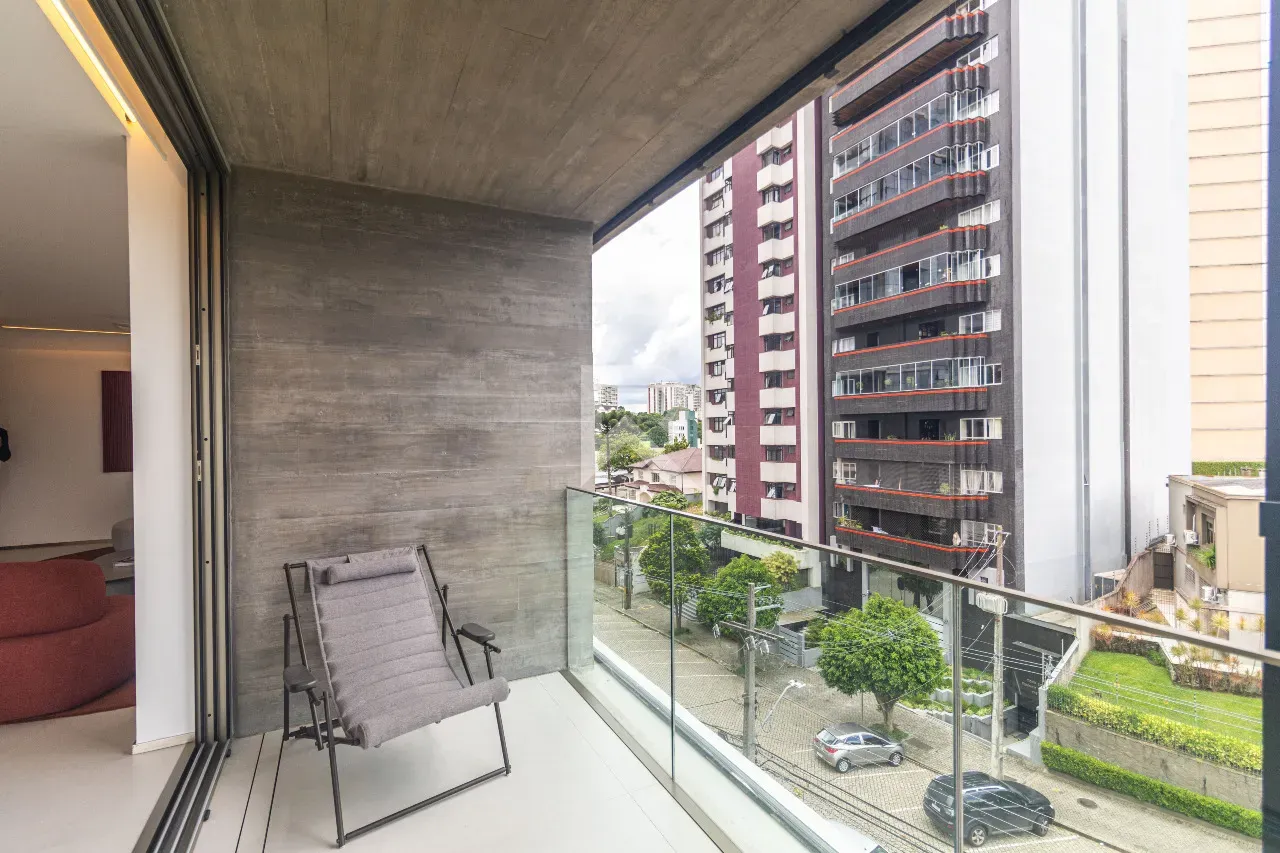 Apartment with 3 en-suite bedrooms and open kitchen — photo 7