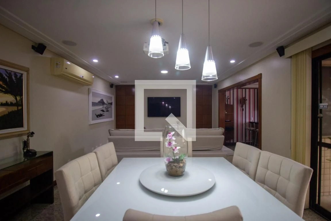 Apartamento mobiliado com 4 quartos e jacuzzi no prédio — photo 8