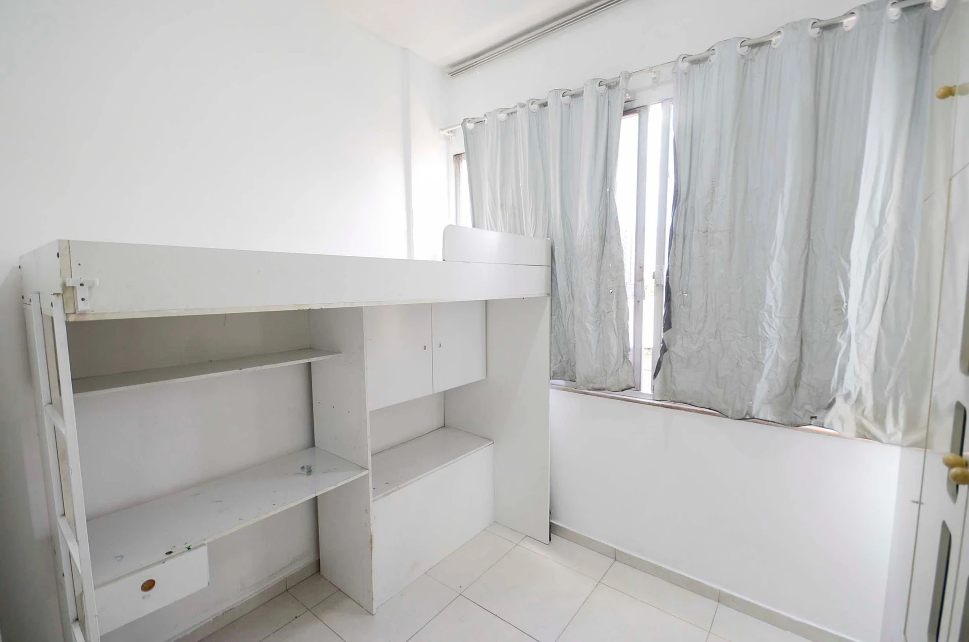 Furnished apartment, 65 m², with a jacuzzi — photo 13