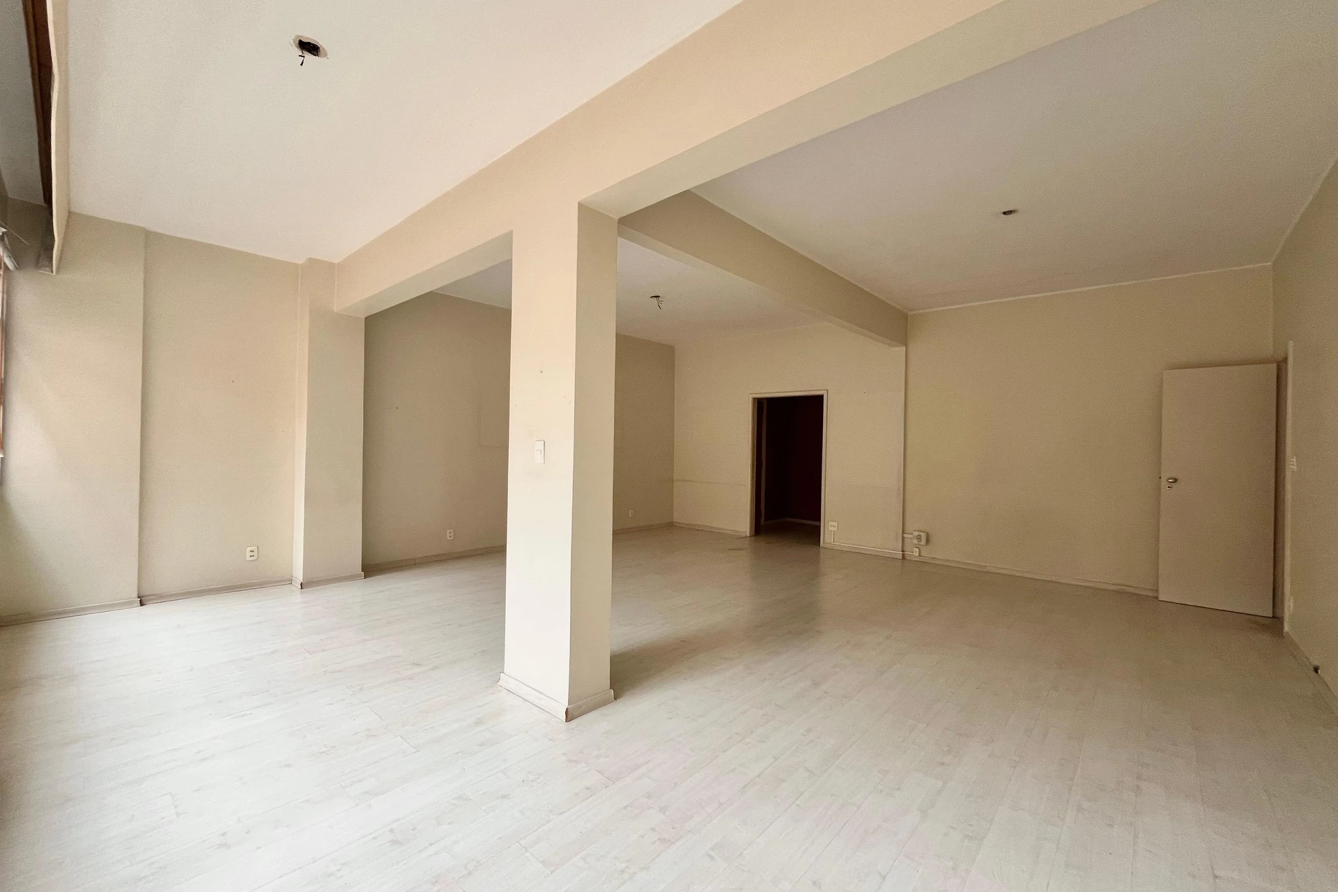 Apartment, 159 m², with a home office — photo 36