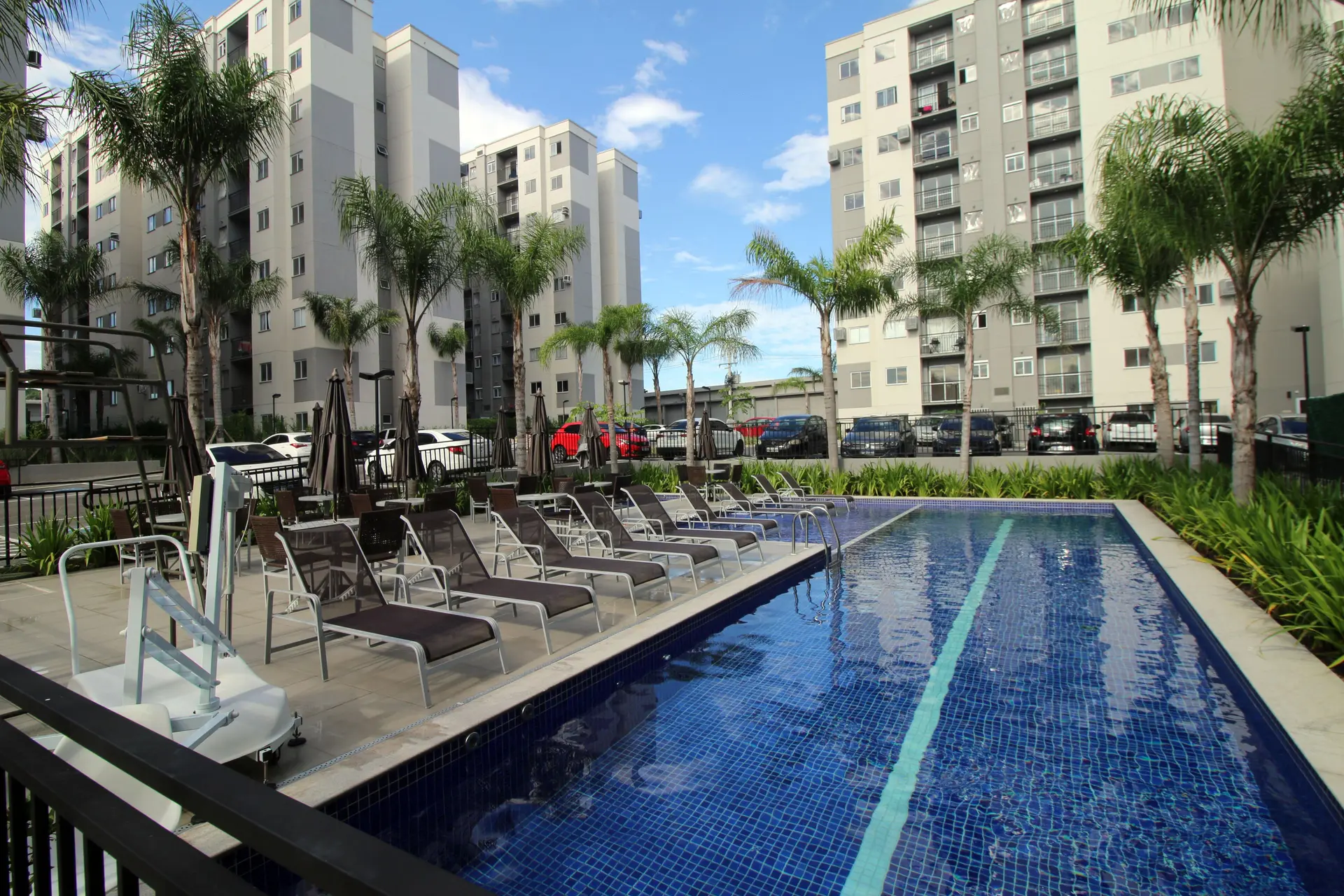2-bedroom apartment in a building with a gym — photo 20
