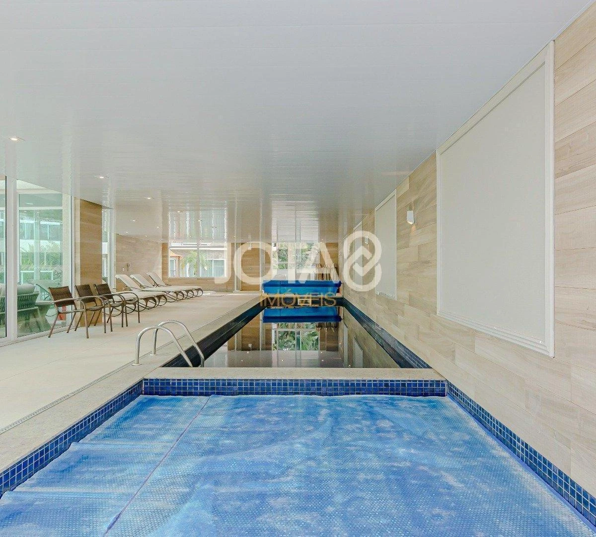 Bañera y 4 dormitorios: departamento de 323 m² — photo 46