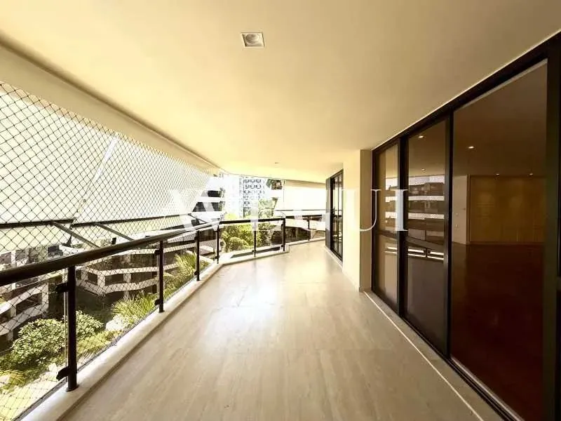 Apartamento com 3 suítes e varanda, 280 m² — photo 4