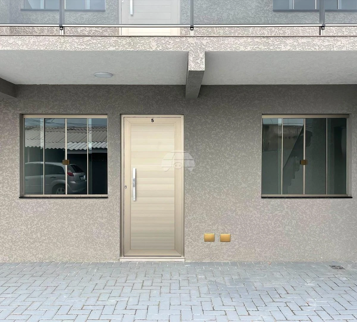 39 m² house with a glass shower enclosure — photo 18