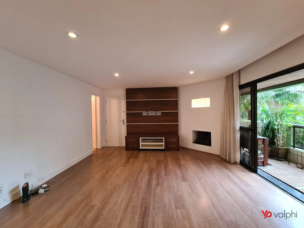 Квартира з 3 спальнями, 4 ванними та 2 паркомісцями — photo 6