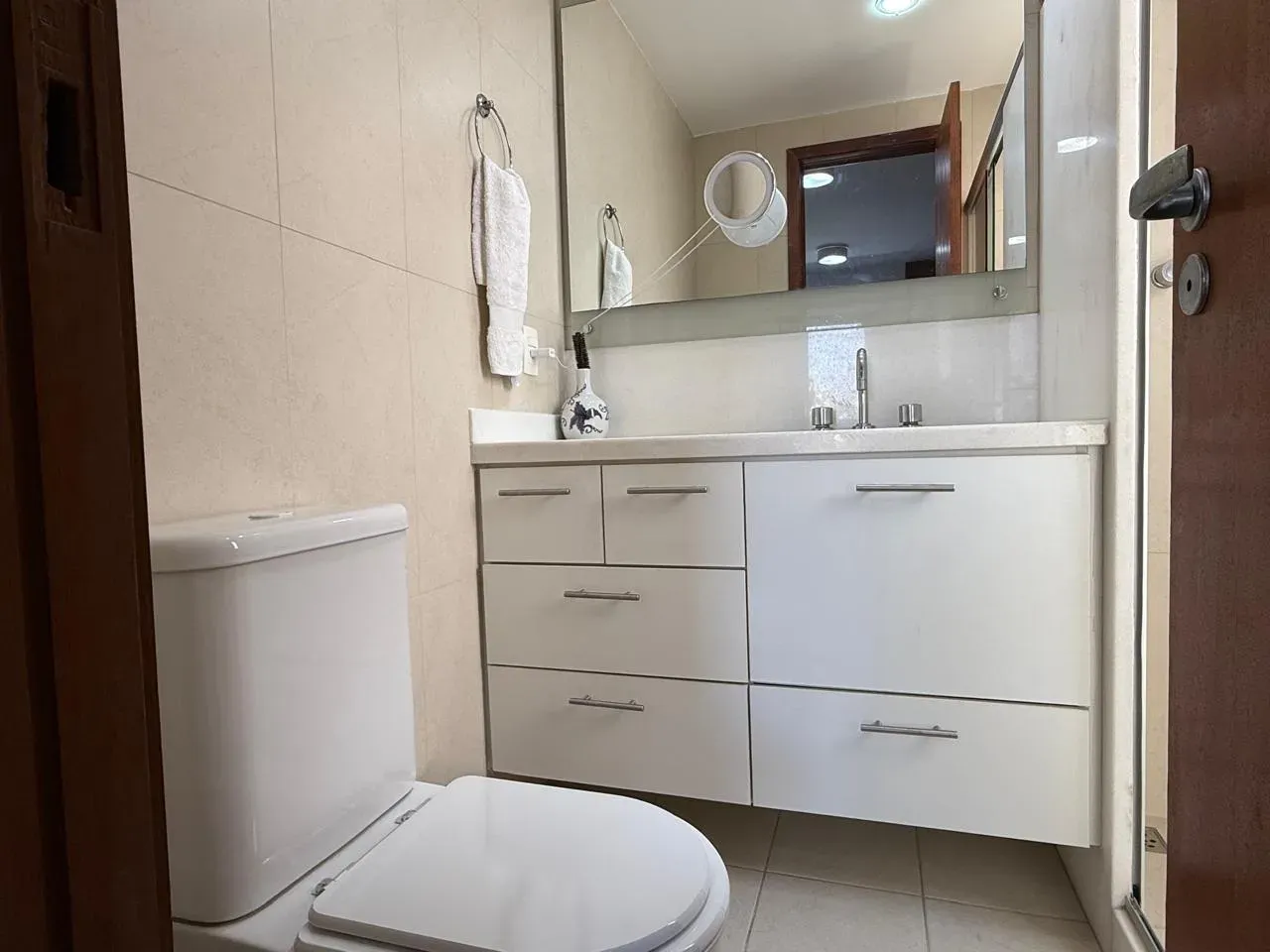 Furnished 470 m² house with 4 en-suite bedrooms and pool — photo 60