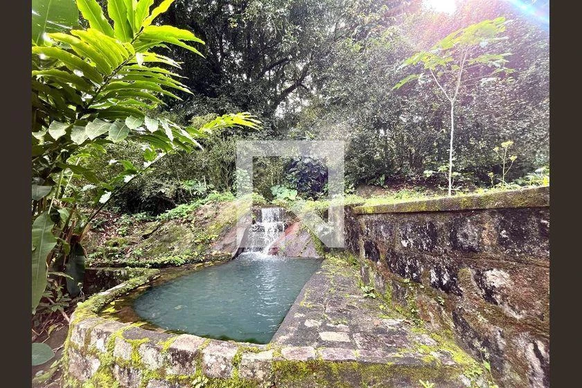 Furnished house, 9900 m², with a washing machine — photo 19