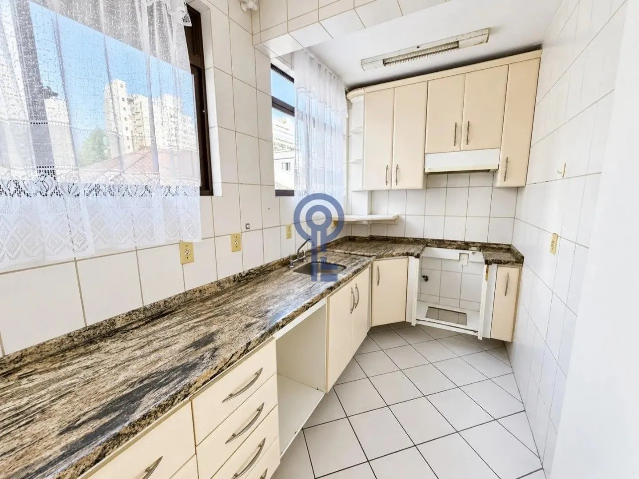 Квартира: 3 спальни, 1 со своей ванной, 81 м², Флорианополис — photo 4