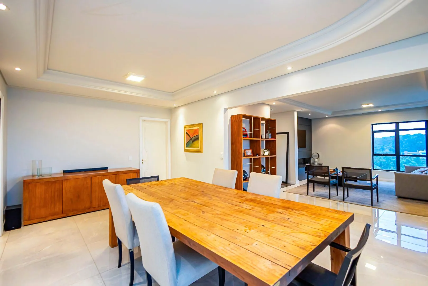 Furnished apartment with open-plan kitchen and 4 bedrooms — photo 14