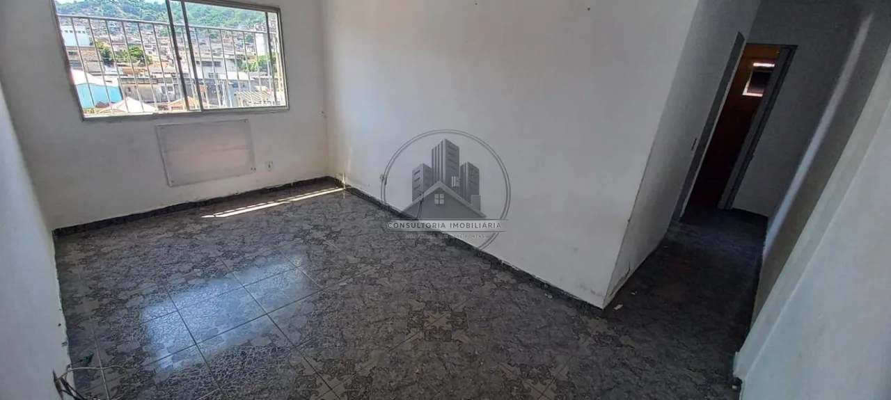 Apartment with 2 bedrooms and a glass shower enclosure — photo 8