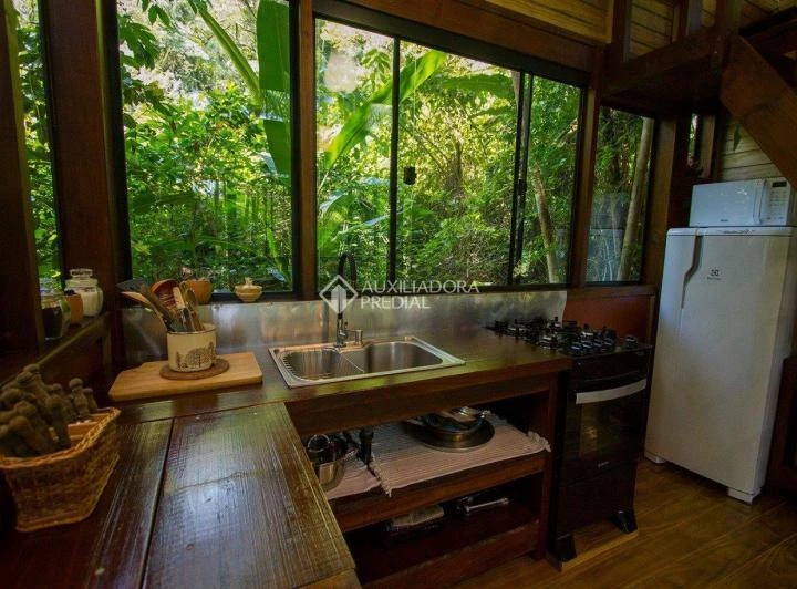 Furnished house with 6 bedrooms and open kitchen — photo 8