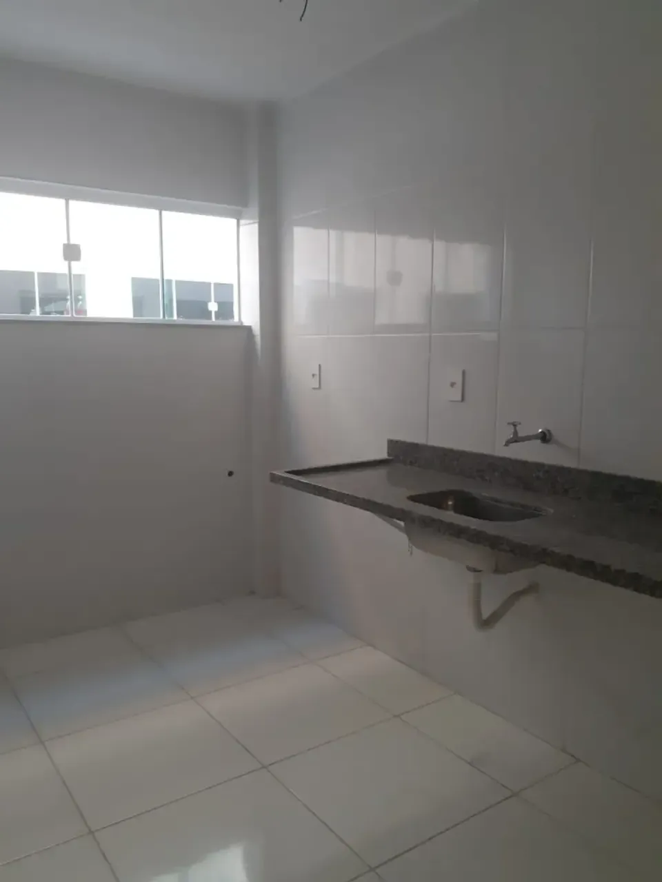 Casa sem mobília com 2 quartos e cozinha separada — photo 12