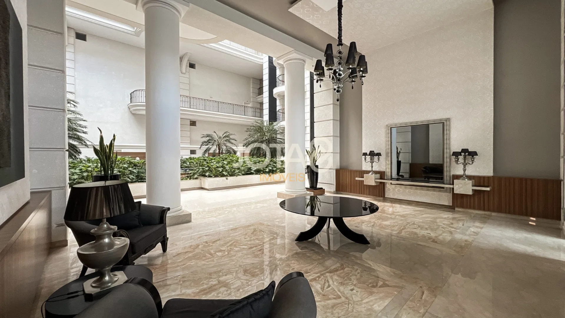 Apartamento con balcón y barbacoa privada — photo 24