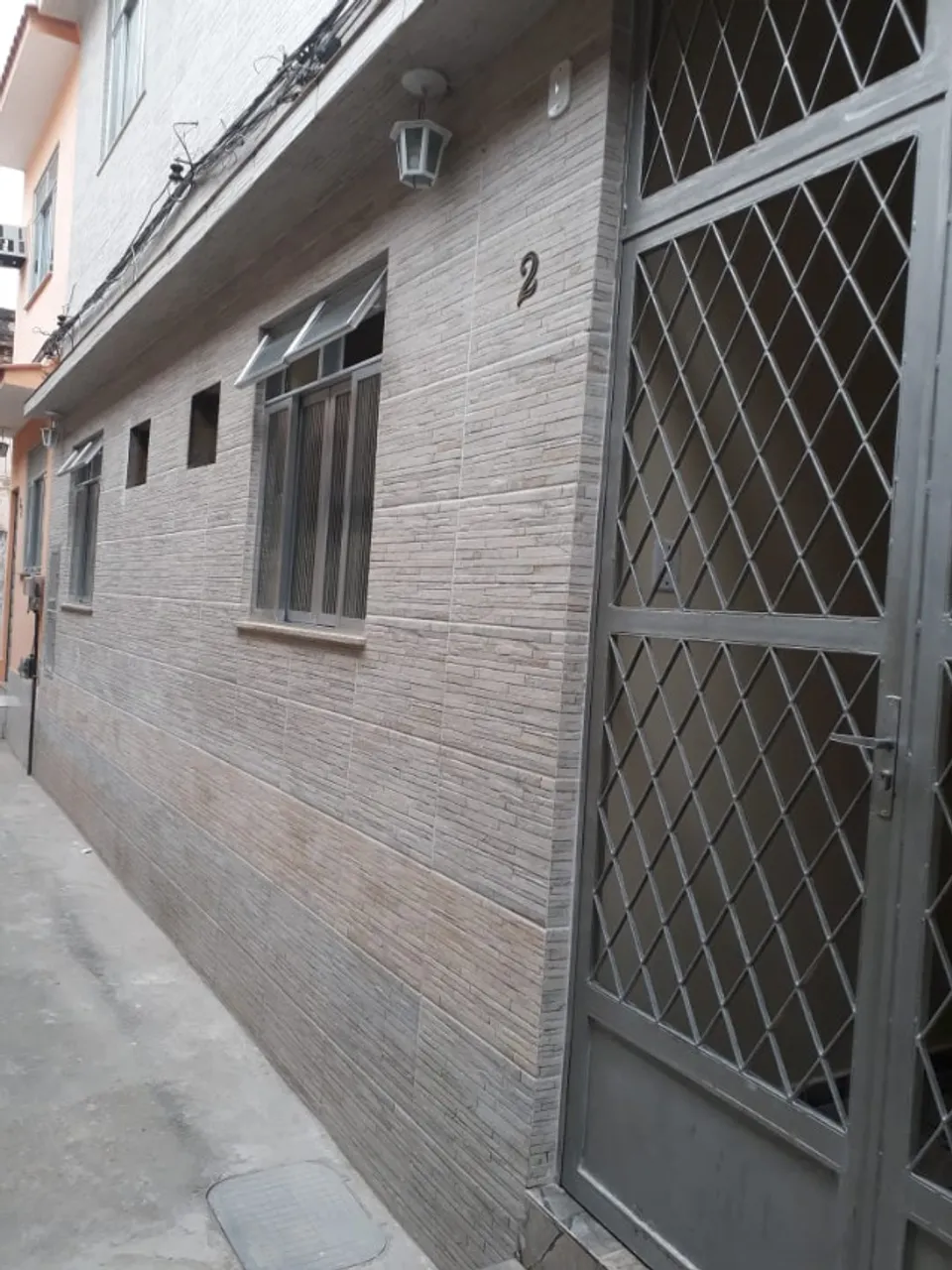House with 2 bedrooms and 1 bathroom, no parking space — photo 6